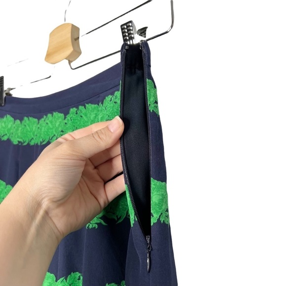 J Crew 100% Silk Beanstalk Striped Pleated Skirt - Picture 8 of 10